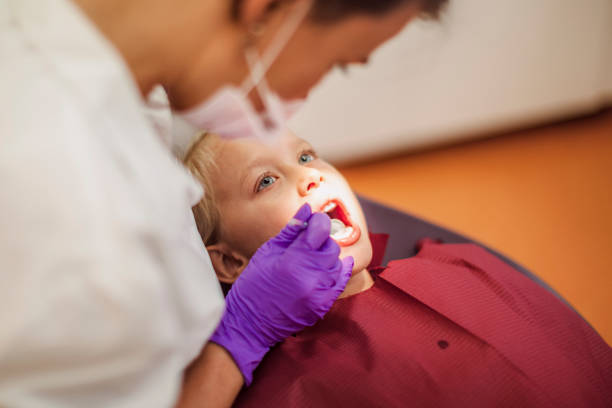 Best Urgent Tooth Repair  in Cloverdale, CA